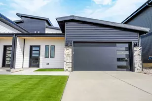 244 Sawgrass Dr, Crown Point, IN 46307 - Photo 1