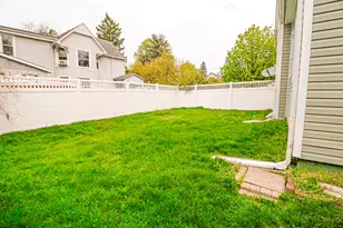 225 Jefferson Ave, Chesterton, IN 46304 - Photo 8