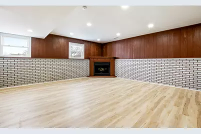 1949 Terri Lane, Schererville, IN 46375 - Photo 20