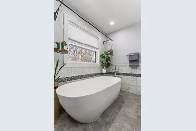 202 Oakridge Court, Valparaiso, IN 46385 - Photo 20