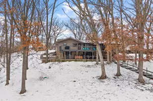 202 Oakridge Ct, Valparaiso, IN 46385 - Photo 76