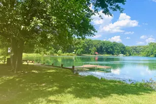 202 Oakridge Ct, Valparaiso, IN 46385 - Photo 52