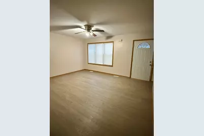 395 Plymouth Road #B, Valparaiso, IN 46385 - Photo 2