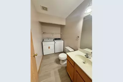 395 Plymouth Road #B, Valparaiso, IN 46385 - Photo 8