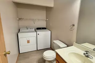 395 Plymouth Rd, Valparaiso, IN 46385 - Photo 8