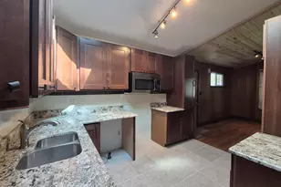 7800 Juniper Ave, Gary, IN 46403 - Photo 10