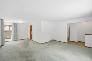 8767 Monroe Ave, Munster, IN 46321 - Photo 4