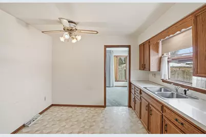 8767 Monroe Avenue, Munster, IN 46321 - Photo 6