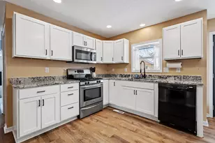 206 W Indiana St, Kouts, IN 46347 - Photo 4