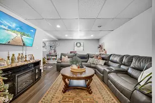 1311 Peachtree Dr, Valparaiso, IN 46383 - Photo 14