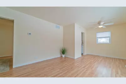 7122 Southeastern Avenue, Hammond, IN 46324 - Photo 6