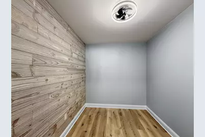 2049 45th Street #101, Highland, IN 46322 - Photo 8