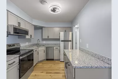 2049 45th Street #101, Highland, IN 46322 - Photo 4