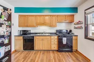 1044 N Rensselaer St, Griffith, IN 46319 - Photo 8