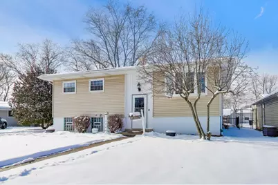 1044 N Rensselaer Street, Griffith, IN 46319 - Photo 2