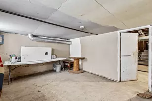 319 E Oak St, Rensselaer, IN 47978 - Photo 24