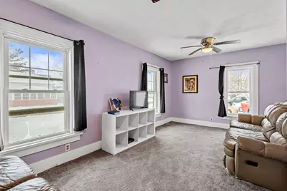 319 E Oak Street, Rensselaer, IN 47978 - Photo 4