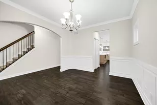 2111 Easton Park Dr, Chesterton, IN 46304 - Photo 4