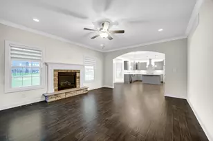 2111 Easton Park Dr, Chesterton, IN 46304 - Photo 10