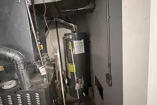 323 Garfield St, Gary, IN 46404 - Photo 18