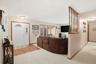 8651 Fulton Pl, Crown Point, IN 46307 - Photo 4