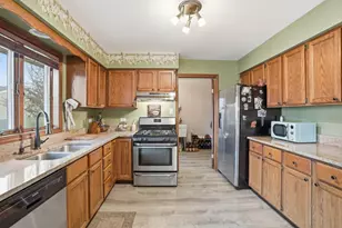 8651 Fulton Pl, Crown Point, IN 46307 - Photo 8