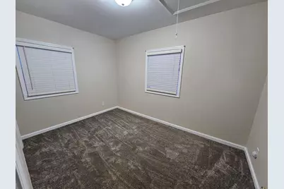 2725 W 42nd Avenue, Gary, IN 46408 - Photo 12