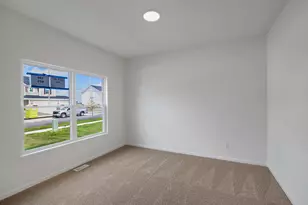 557 E 130th Ln, Crown Point, IN 46307 - Photo 4