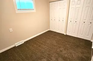 1645 W 40th Ave, Gary, IN 46408 - Photo 10