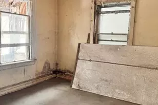 640 Polk St, Gary, IN 46402 - Photo 10