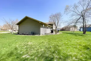 7391 Cedar Creek Cir, Portage, IN 46368 - Photo 30