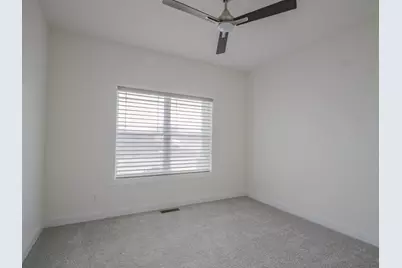 7522 E 116th Avenue, Crown Point, IN 46307 - Photo 4