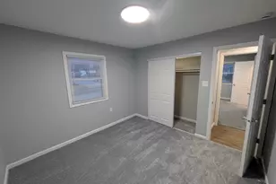 382 Pinewood Dr, Valparaiso, IN 46385 - Photo 12