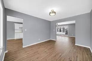 308 King Henry Dr, Schererville, IN 46375 - Photo 8