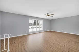 308 King Henry Dr, Schererville, IN 46375 - Photo 4