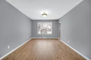 308 King Henry Dr, Schererville, IN 46375 - Photo 10