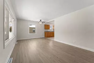 2782 Eleanor St, Portage, IN 46368 - Photo 4