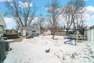 1840 W 61st Avenue, Merrillville, IN 46410 - Photo 6