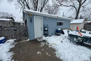 1840 W 61st Ave, Merrillville, IN 46410 - Photo 4