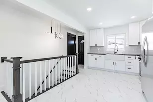 6806 Maryland Ave, Hammond, IN 46323 - Photo 14