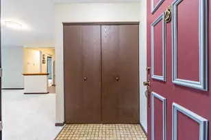 931 W Glen Park Ave, Griffith, IN 46319 - Photo 2