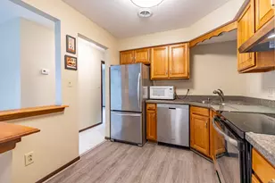 931 W Glen Park Ave, Griffith, IN 46319 - Photo 6