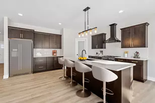 11960 Lilac St, Demotte, IN 46310 - Photo 8