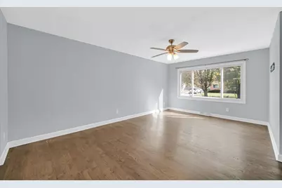 2684 W 61st Avenue, Merrillville, IN 46410 - Photo 8