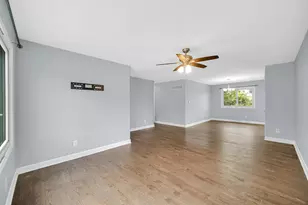 2684 W 61st Ave, Merrillville, IN 46410 - Photo 6