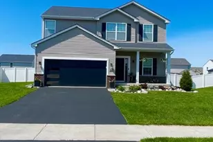 7614 E 120th Pl, Crown Point, IN 46307 - Photo 2