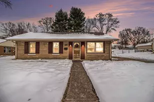 812 George St, Valparaiso, IN 46385 - Photo 2