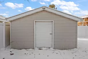 1407 Peachtree Dr, Valparaiso, IN 46383 - Photo 24