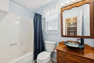 374 Glenallyn Dr, Valparaiso, IN 46383 - Photo 10