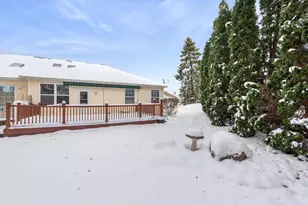 374 Glenallyn Dr, Valparaiso, IN 46383 - Photo 12